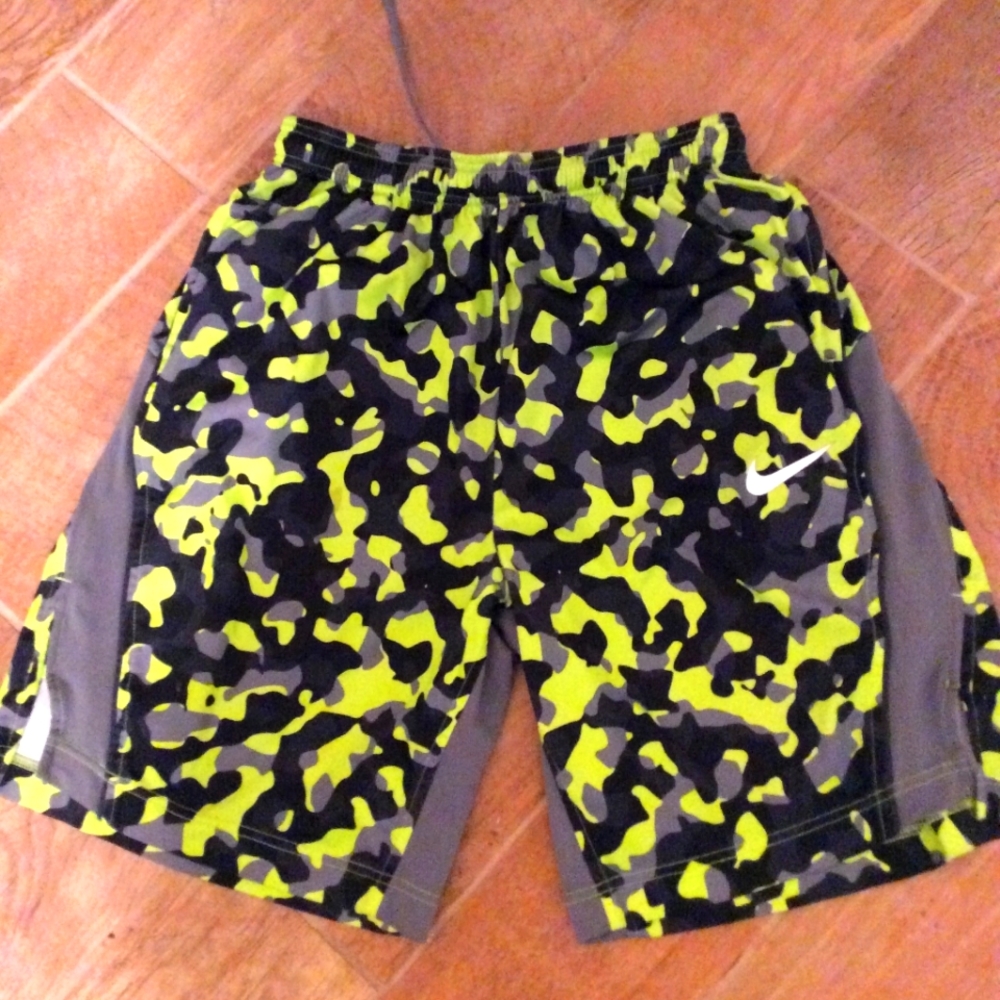 Men's Large Nike Shorts